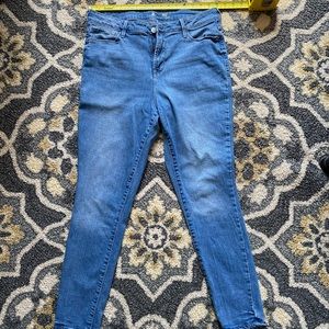 Old Navy Rockstar super skinny high rise jeans